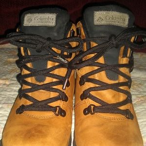 Columbia Women's Hiking boots
